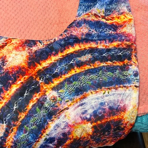 NWT soft hooded blanket ! - Picture 4 of 4